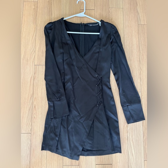 Zara satin mini dress - Picture 2 of 5